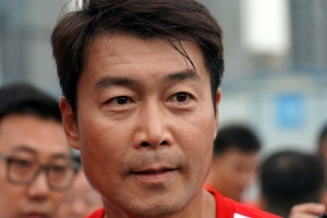 京媒评申思事件:教练的体罚侮辱践踏小球员自尊,打碎足球梦想