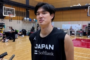 渡边雄太:八村回归后我打3号位时间增加&五外体系位置没那么重要