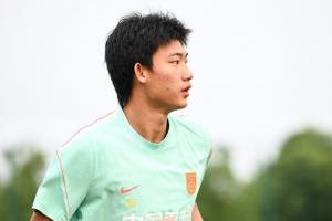 足球直播_足球免费在线高清直播_足球视频在线观看无插件